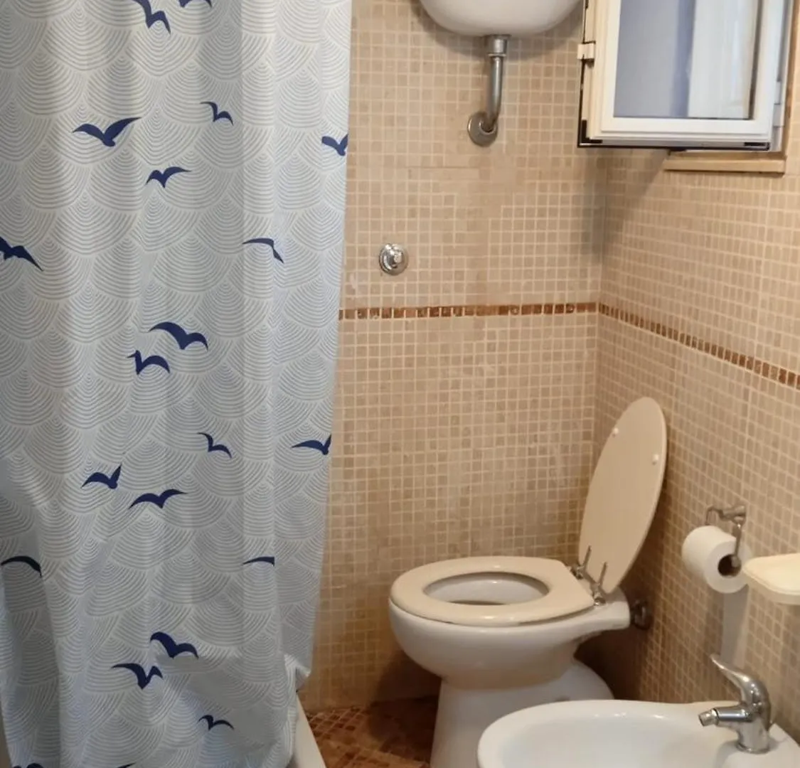 Little & Quiet Central Flat Naples